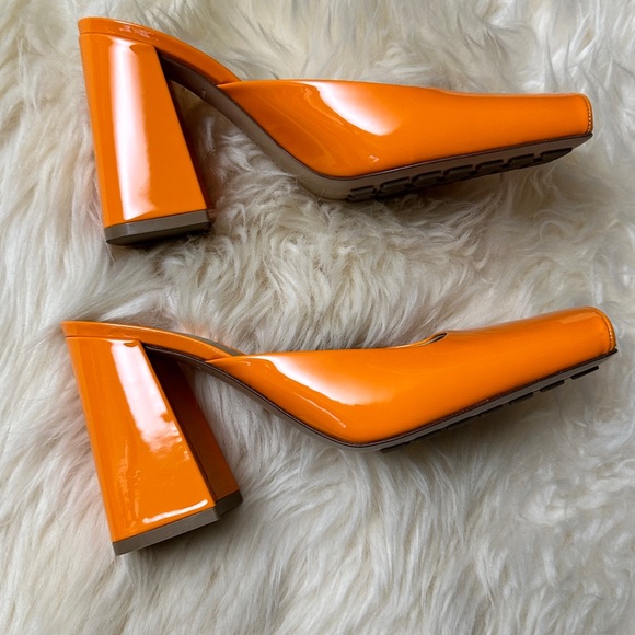 Bottega Veneta Tower Square-Toe Slip-On Pumps - Picture 7 of 13